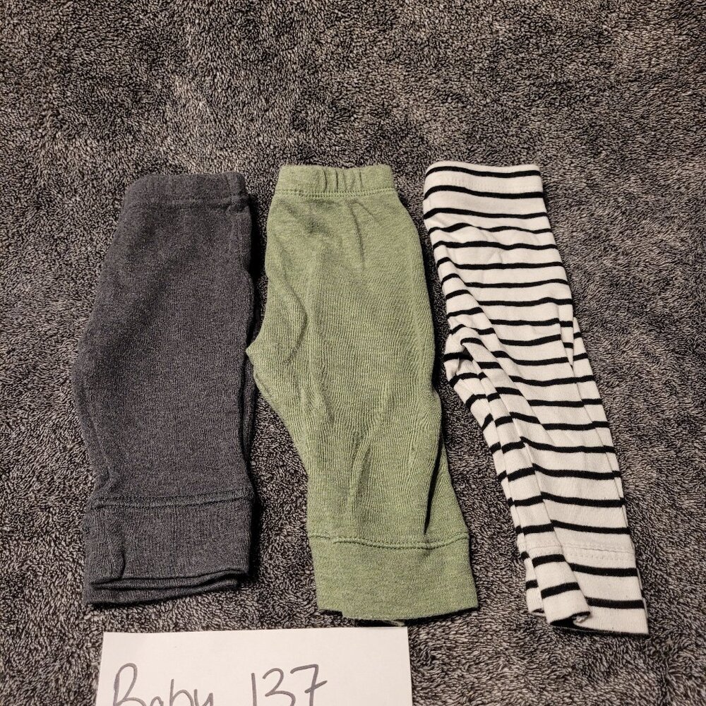 137.    Baby Pants Bundle *BLACK AND WHITE ONLY*